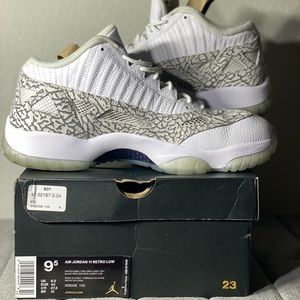 AIR JORDAN 11 RETRO LOW
